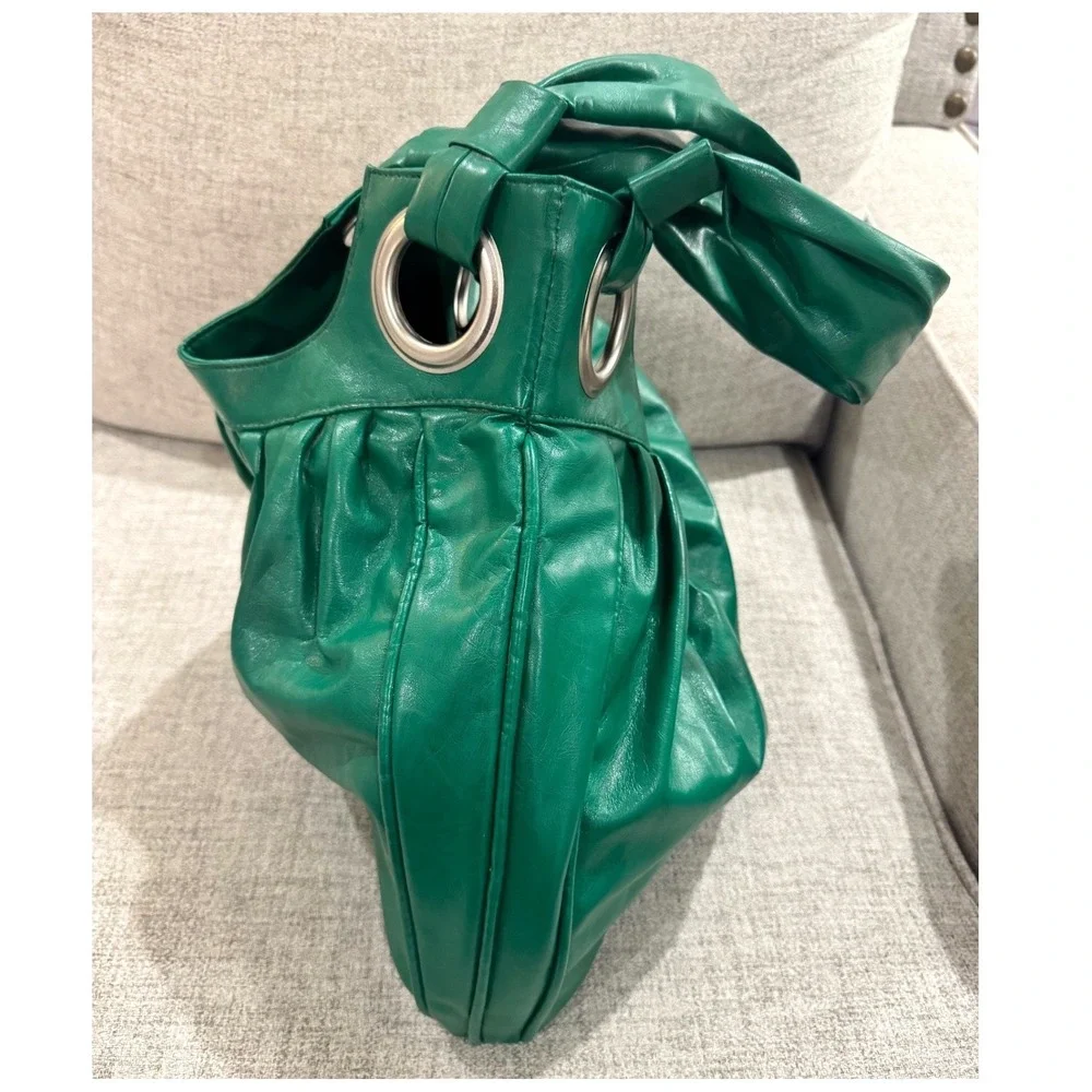 VTG Mirror Mirror Emerald Green PVC Grommet Slouchy Hobo Bag